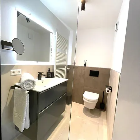 Kurpark Apartment, Schwimmbad, Sauna, Terrasse Lejlighed