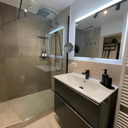 Kurpark Apartment, Schwimmbad, Sauna, Terrasse Lejlighed