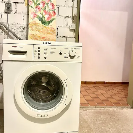 Kurpark Apartment, Schwimmbad, Sauna, Terrasse Bad Wildbad