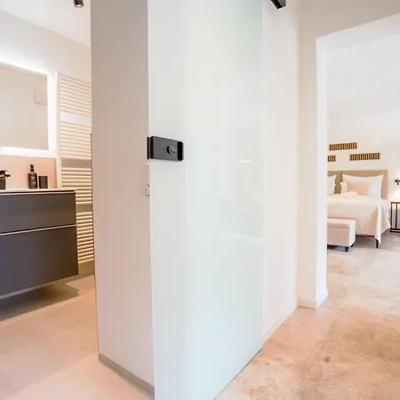 Kurpark Apartment, Schwimmbad, Sauna, Terrasse Lejlighed Bad Wildbad