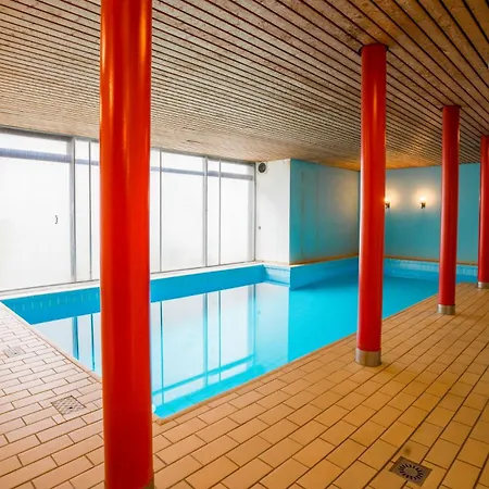 Kurpark Apartment, Schwimmbad, Sauna, Terrasse Lejlighed Bad Wildbad